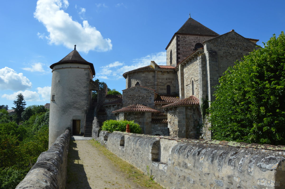 Abbaye de Chantelle © OT Val de Sioule