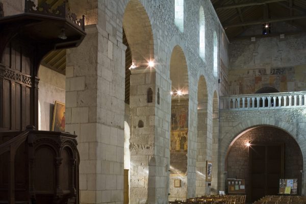 Église d'Ébreuil © J. Mondière - CDT Allier