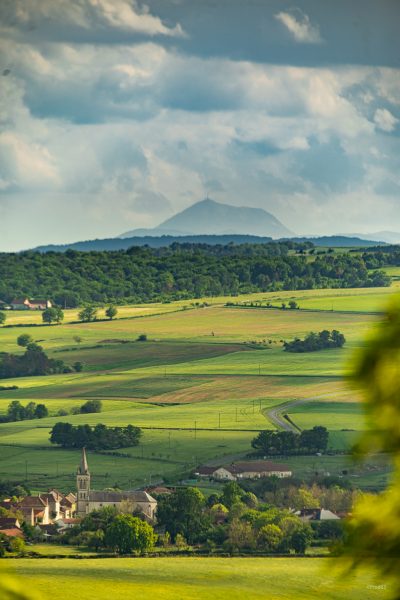 Au cœur du Val de Sioule © Prod'03