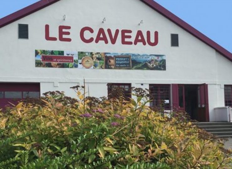 Le Caveau