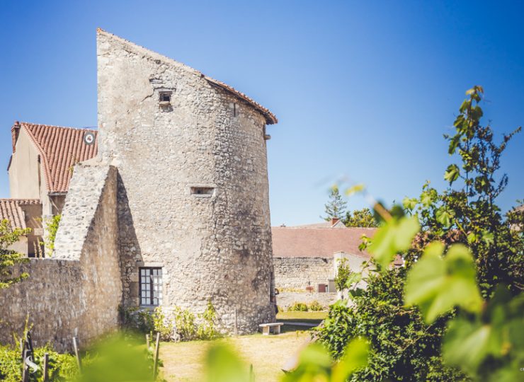 Charroux, la médiévale « Plus Beaux Villages de France »_Charroux