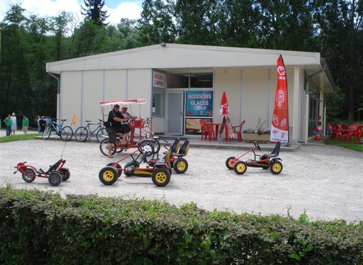 Aire de services sur camping Ile de la Ronde